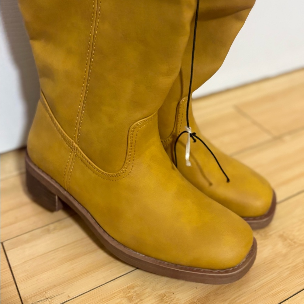 Stylish Tan Leather Boots for Women